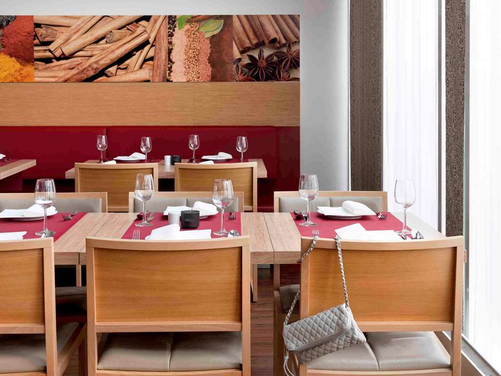 B&B Hotel Muenchen-Schwabing Restaurant photo
